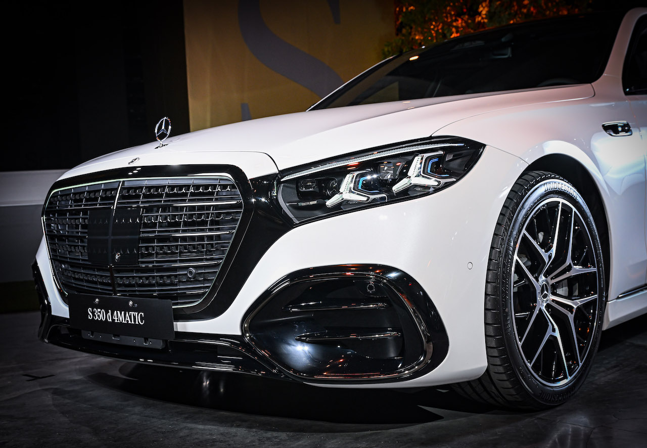 圖5_ S 350d 標配的 AMG Line 跑車化套件，注入了更鮮明的跑格元素